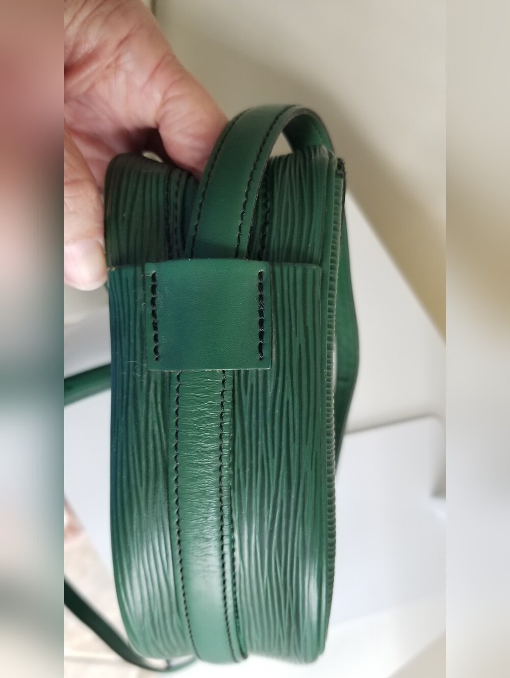 VINTAGE Louis Vuitton Green Epi Leather Shoulder Bag- Good Condition - Picture 4 of 10